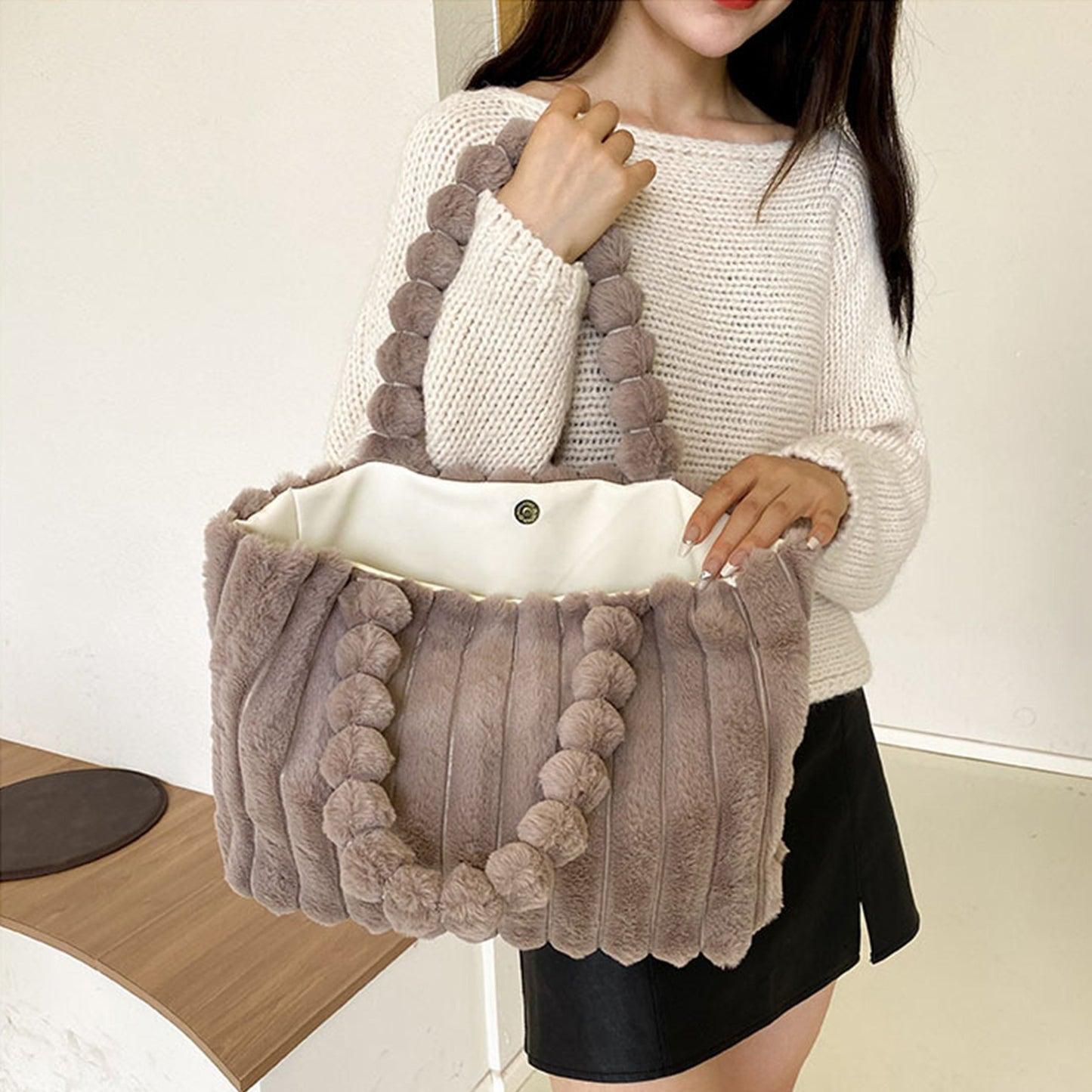 Dana | Pluche Extra Zachte Cloudpuff Schoudertas