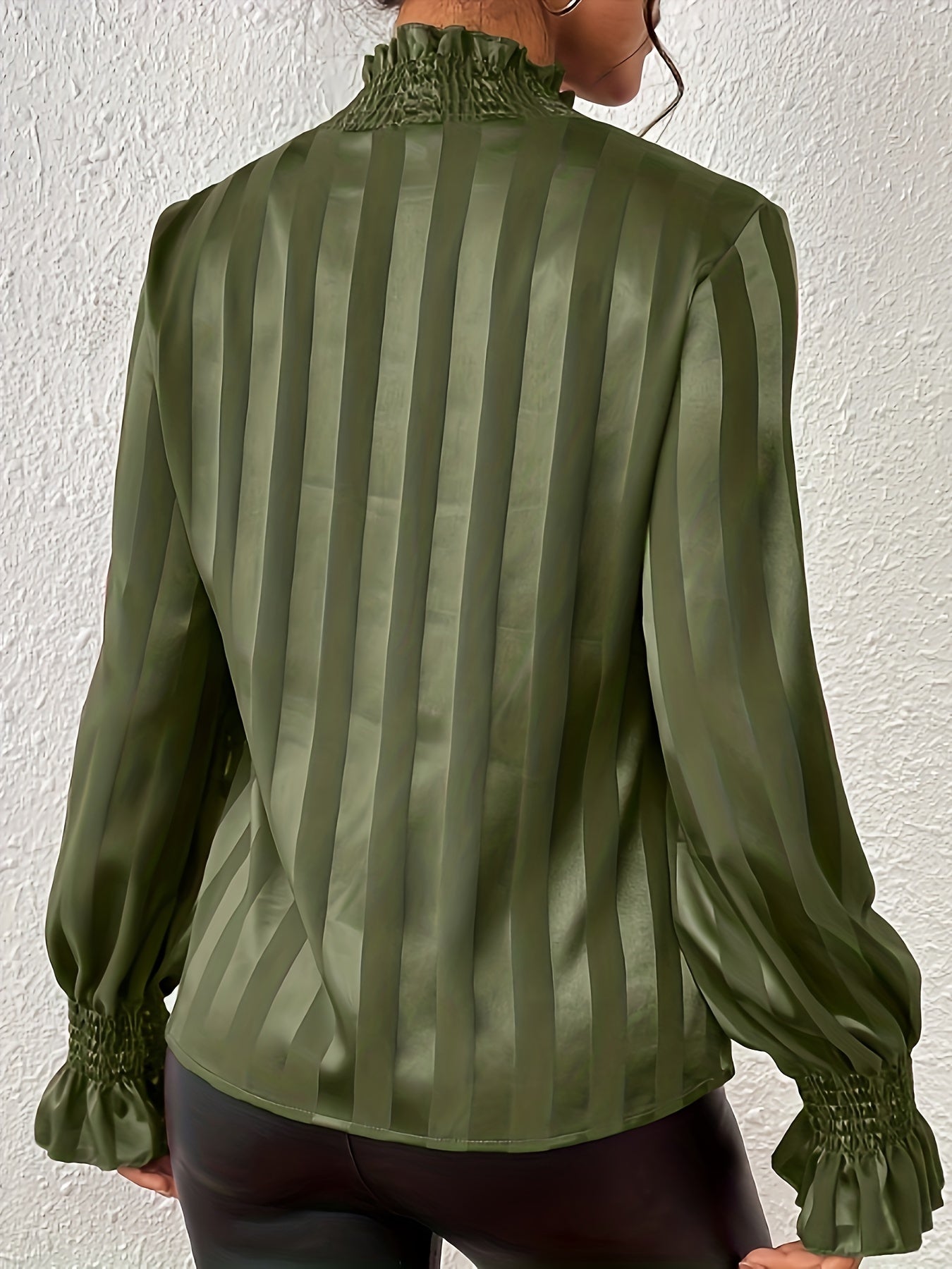 Elegante Satijn Gestreepte Blouse met Lange Mouwen voor Dames