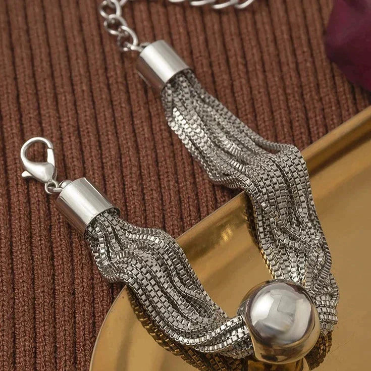 Joa | Elegante Ketting met Glanzende Bol