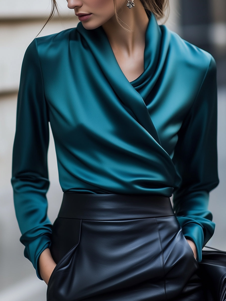 Luxueuze Bruine Satijnen Blouse met Getailleerde Pasvorm