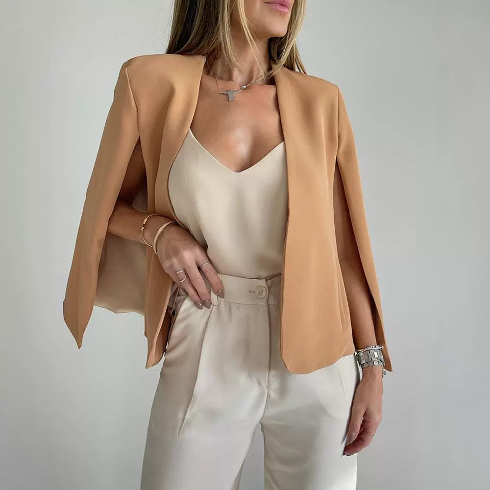 Caileigh | Kraagloze Dames Jas met Sjaal – Minimalistisch Design & Tijdloze Elegantie