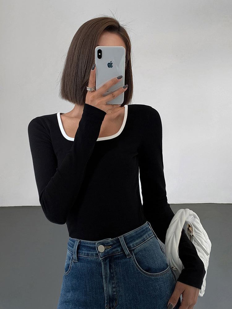 Bluma | Stretch Jersey Top met Lange Mouwen Contrast Halslijn