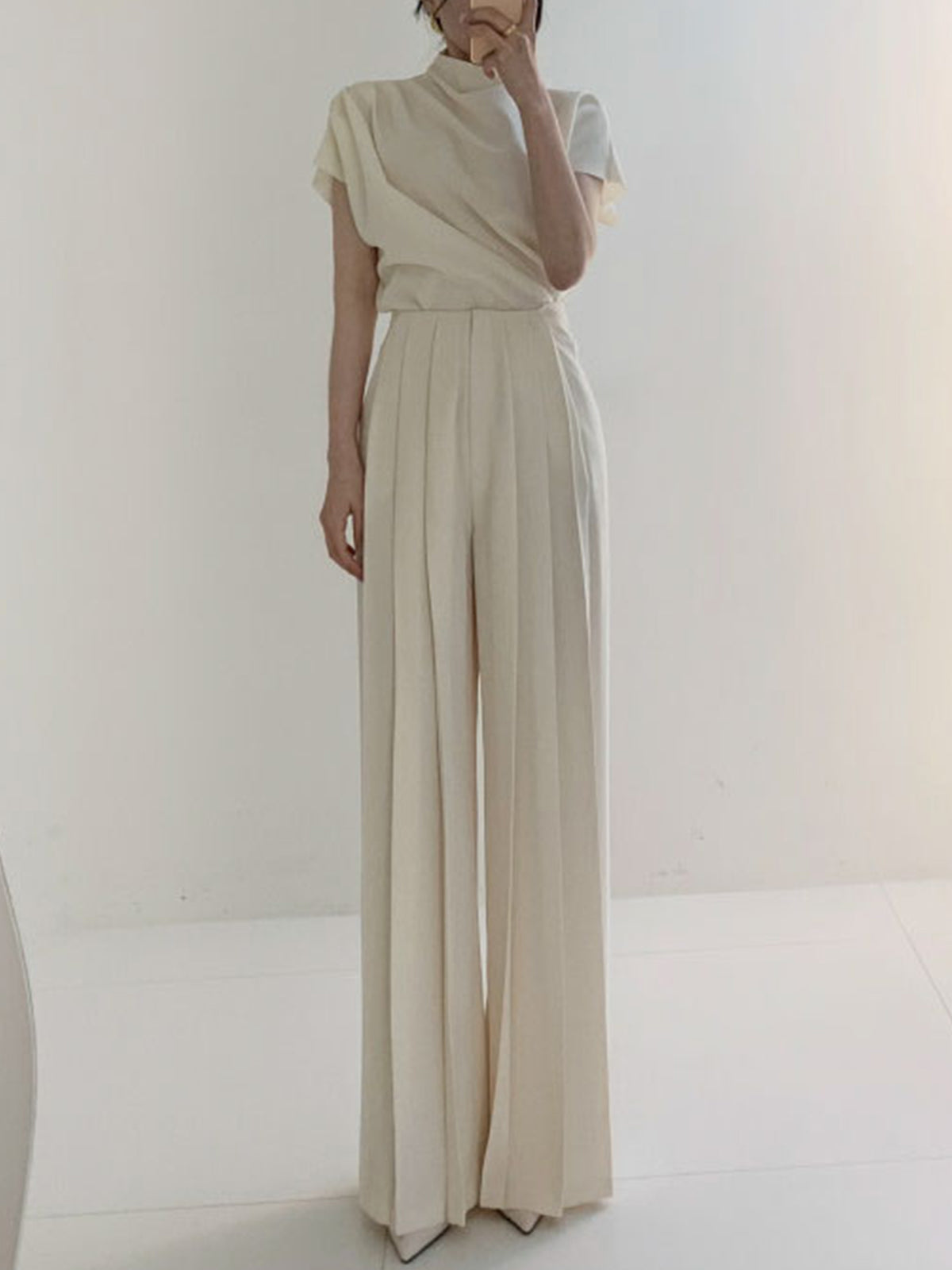 Ilyse | High Waist Plissé Broek met Wijde Pijpen