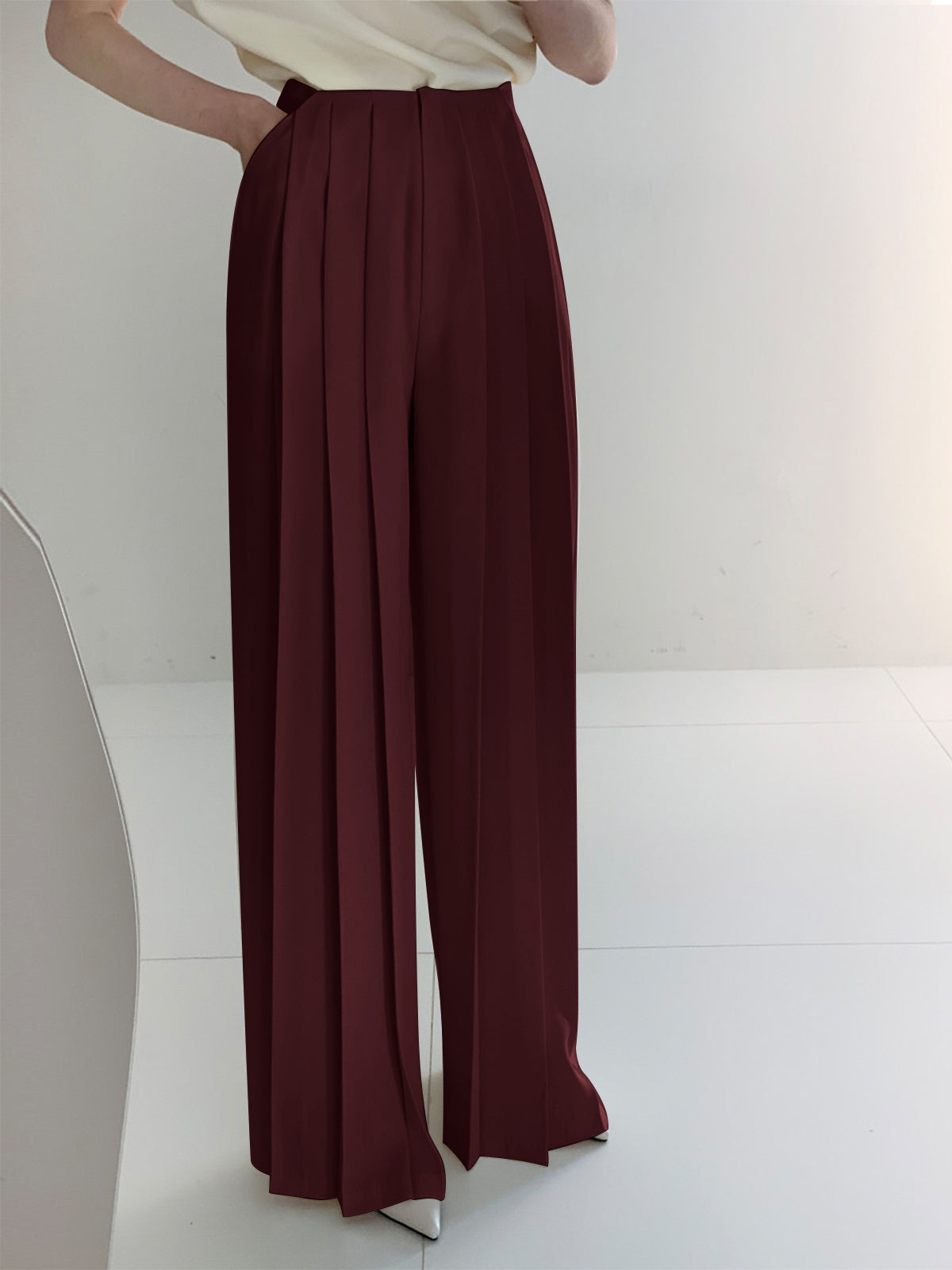 Ilyse | High Waist Plissé Broek met Wijde Pijpen