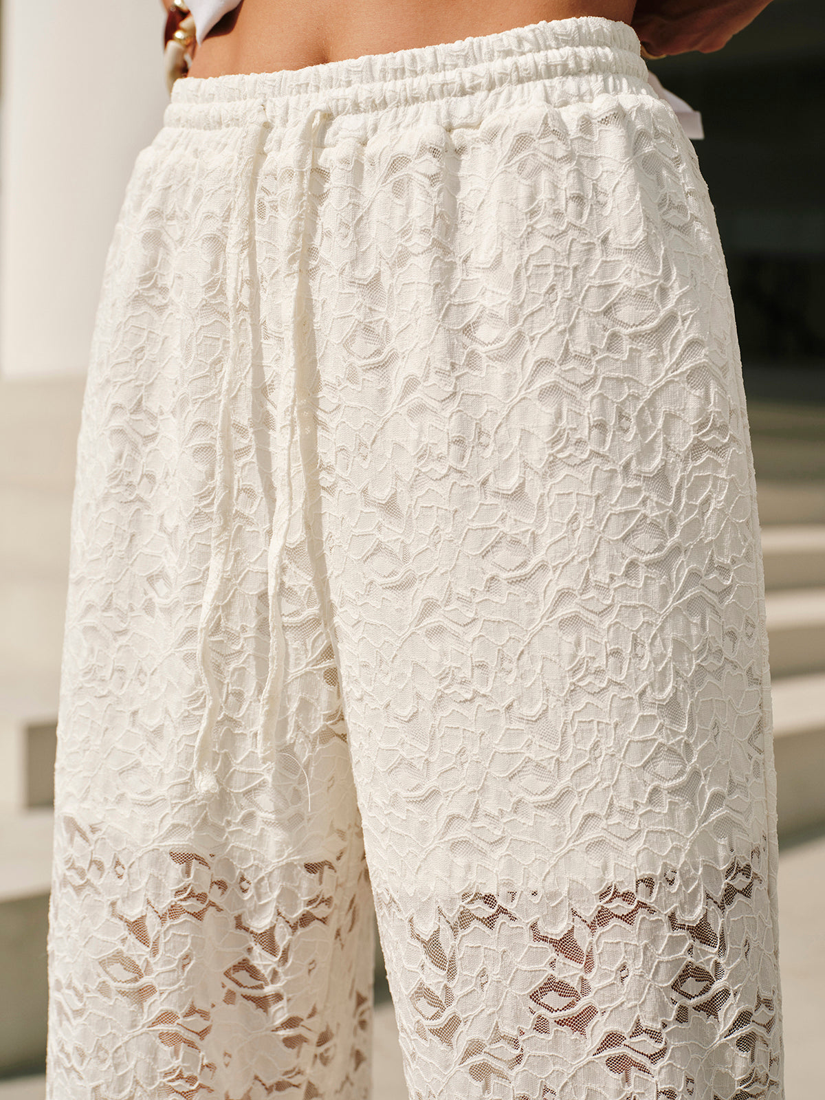 Dita | Broek van Kant Stof voor Dames – Mid Waist met Koordsluiting