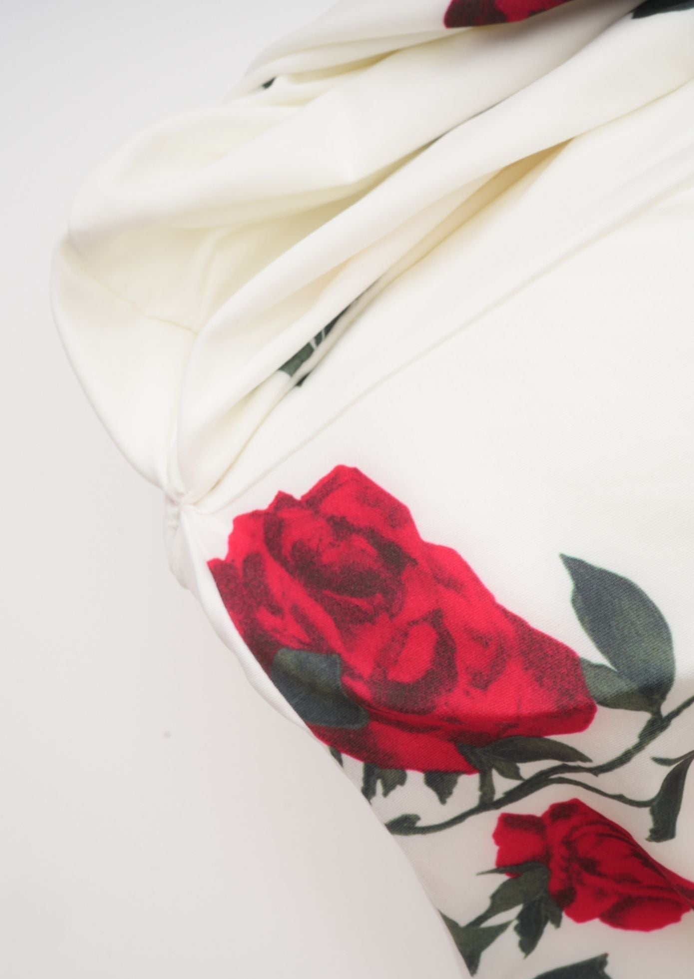 Fortuna | Witte Mini Jurk met Rozenprint – Stretch & Drape