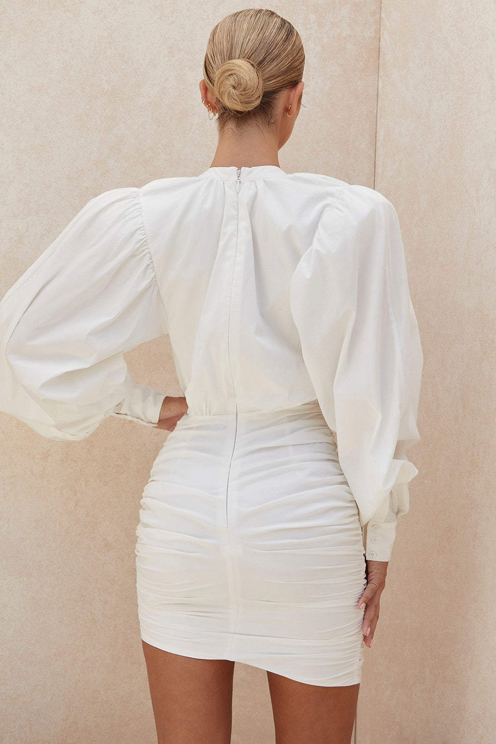 Assana | Witte Mini Jurk met Pofmouwen – Chique en Elegant