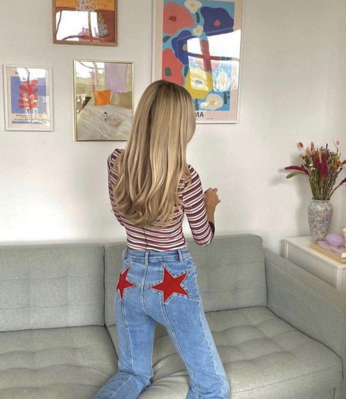 Mugain | Flared High Waist Jeans met Rode Sterren