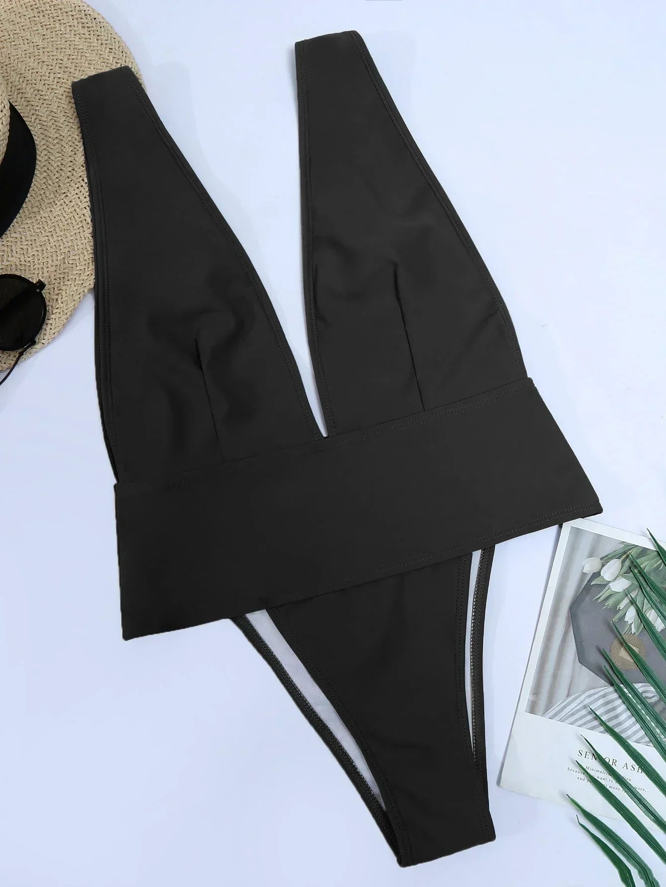 Lou-Anne | Badpak met Diepe V-hals en Open Rug Design – Sexy & Elegant Zomerlook