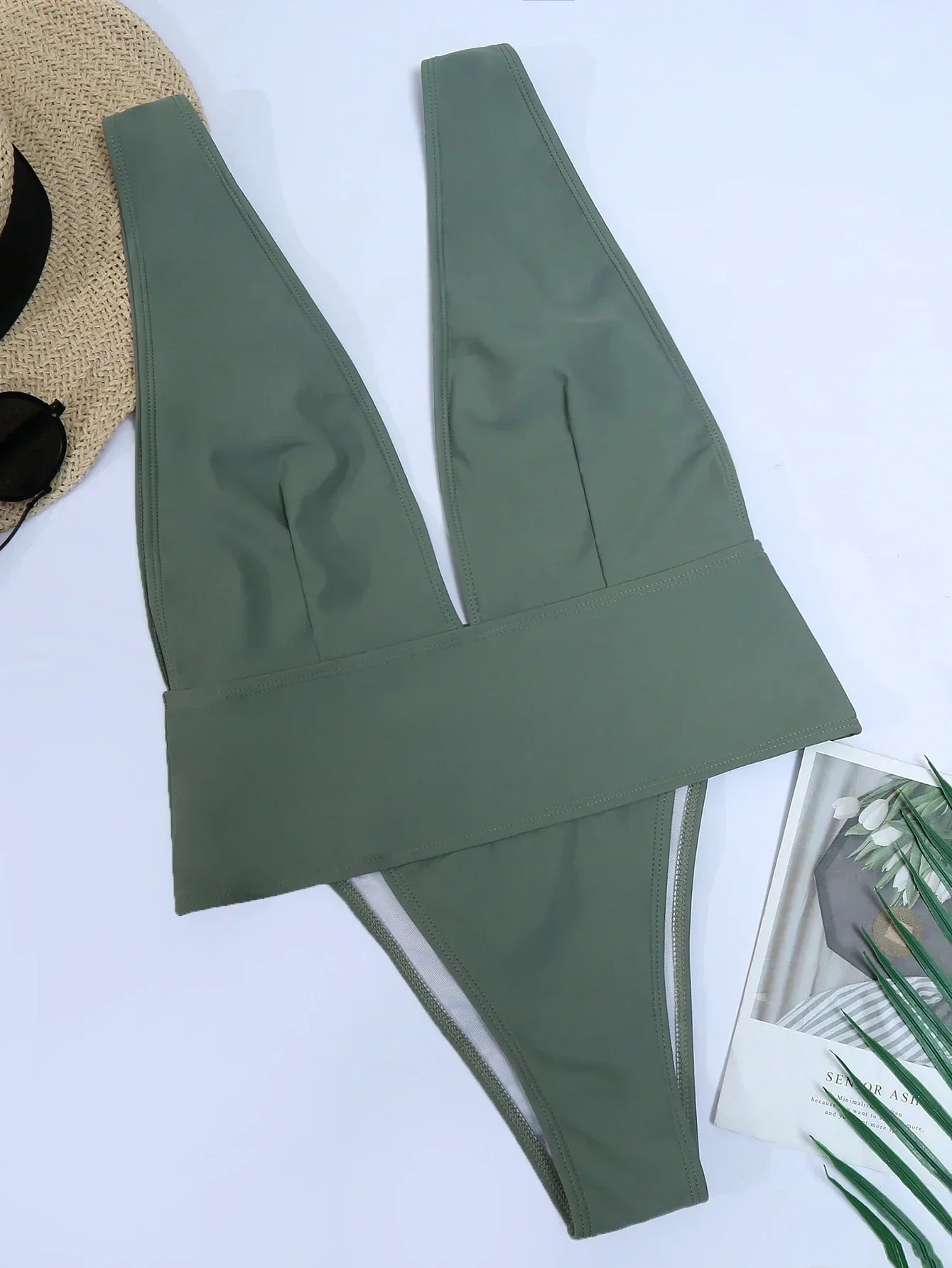 Lou-Anne | Badpak met Diepe V-hals en Open Rug Design – Sexy & Elegant Zomerlook