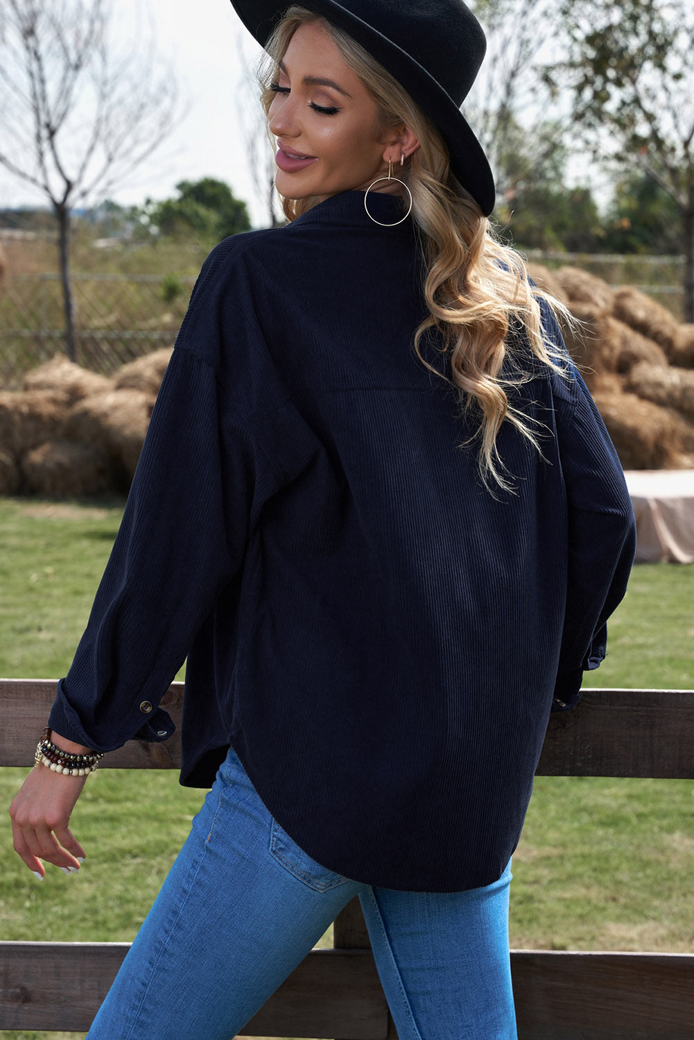 Cecina | Donkerblauw Trendy Geribde Corduroy Overhemd