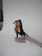 Leila | Zwarte Wikkel Top met Lange Mouw