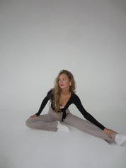 Leila | Zwarte Wikkel Top met Lange Mouw