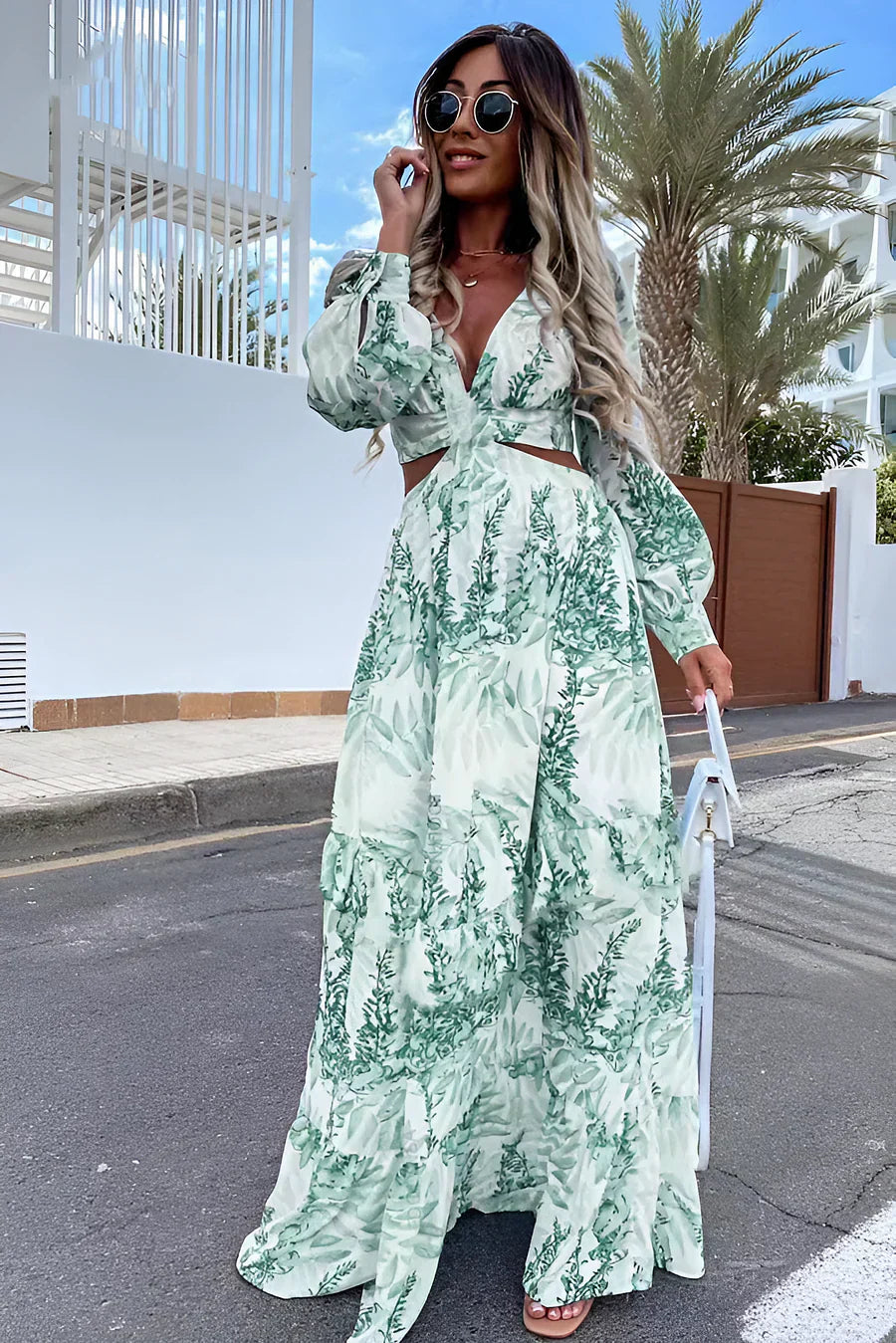 Vitalia | Luchtige Maxi Jurk met Tropische Print en Cut-outs