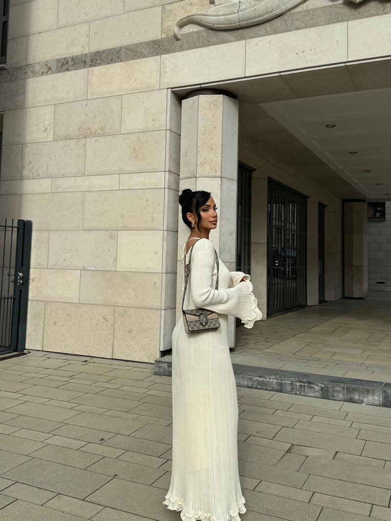 Clay | Lange Elegante Jurk met Ruches en Uitlopende Zoom