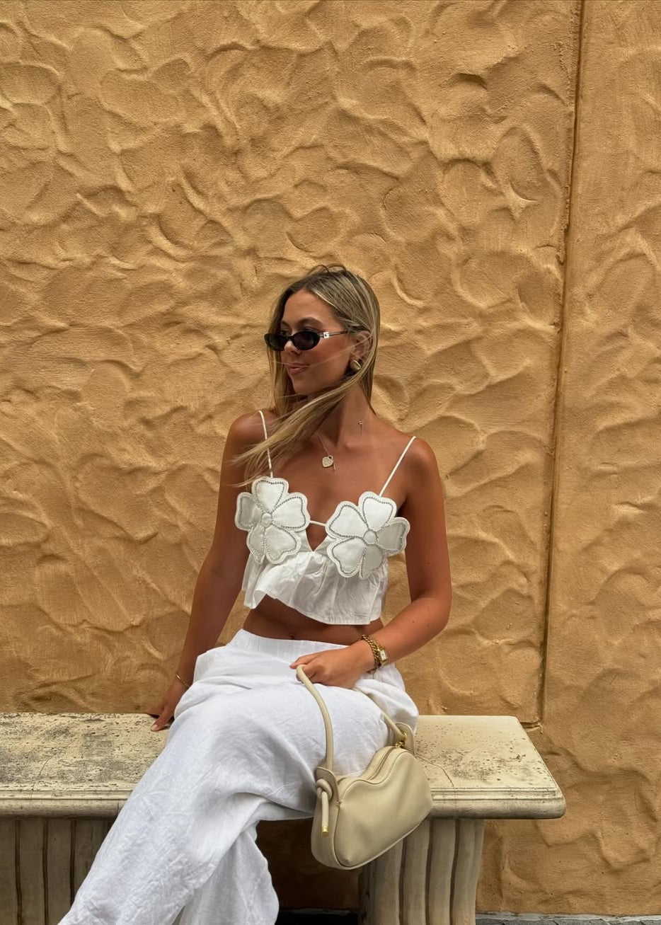 Junia | Witte Crop Top met Bloemen & Strass Details
