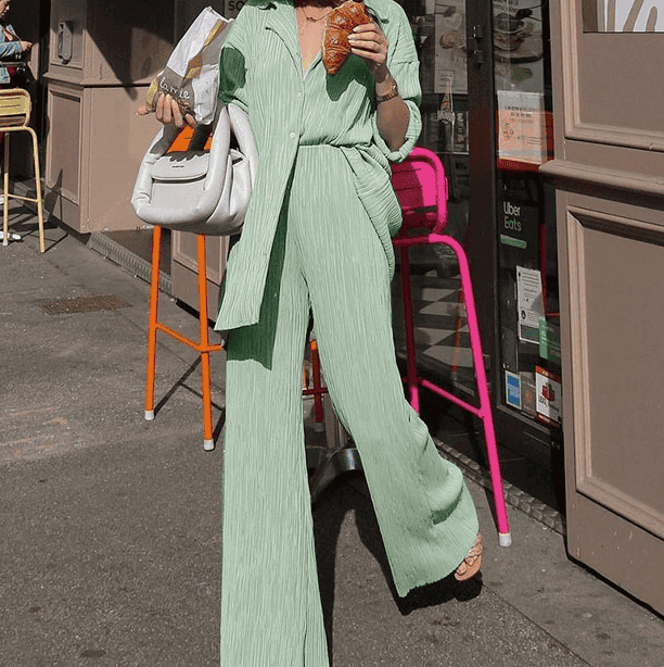 Alda | Tweedelig Damespak – Blazer en Gedrapeerde Broek