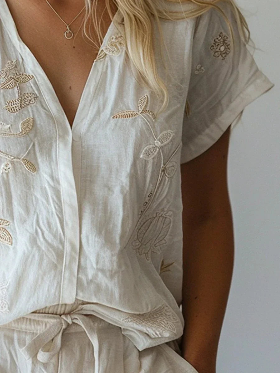 Linnen Zomer V-Hals Shirt met Geborduurde Bloemen