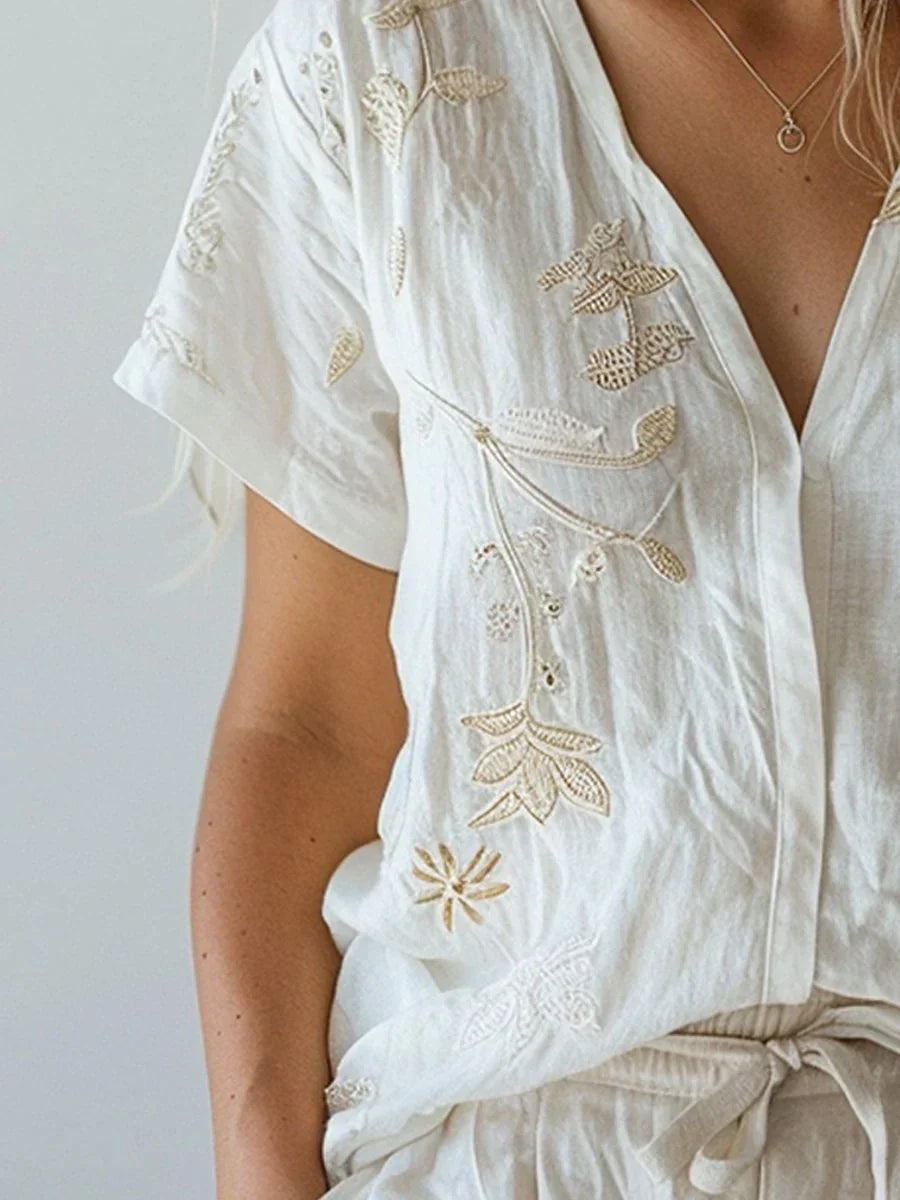 Linnen Zomer V-Hals Shirt met Geborduurde Bloemen