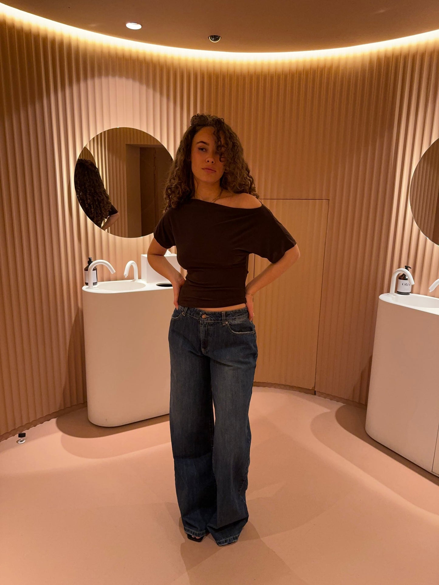 Miry | One‑Shoulder Top met Korte Mouw