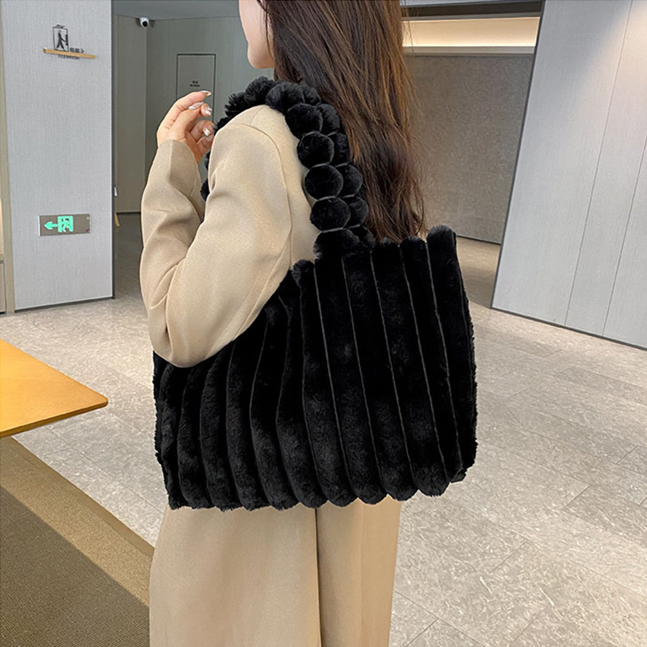 Dana | Pluche Extra Zachte Cloudpuff Schoudertas