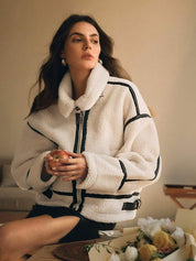 Chrissa | Faux Teddy Jas met Rits en Gesp