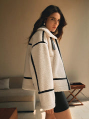 Chrissa | Faux Teddy Jas met Rits en Gesp