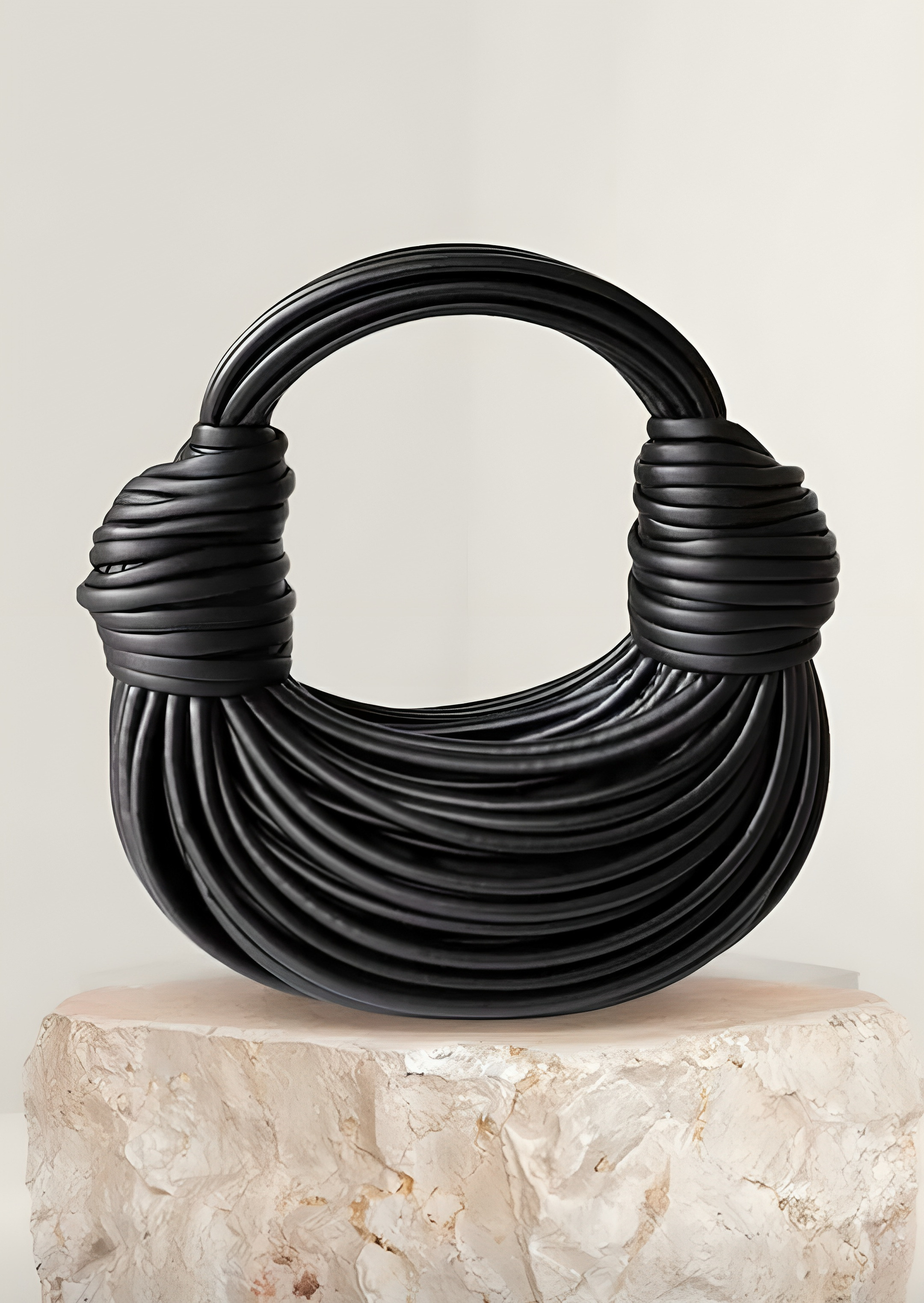 Arela | Zwarte Leren Handtas – Luxe Design Schoudertas