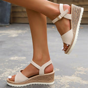 Milana | Zomerse Sandalen met Enkelgesp