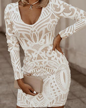 Yaya | Pefect Aansluitende Mini Dress met V-Hals