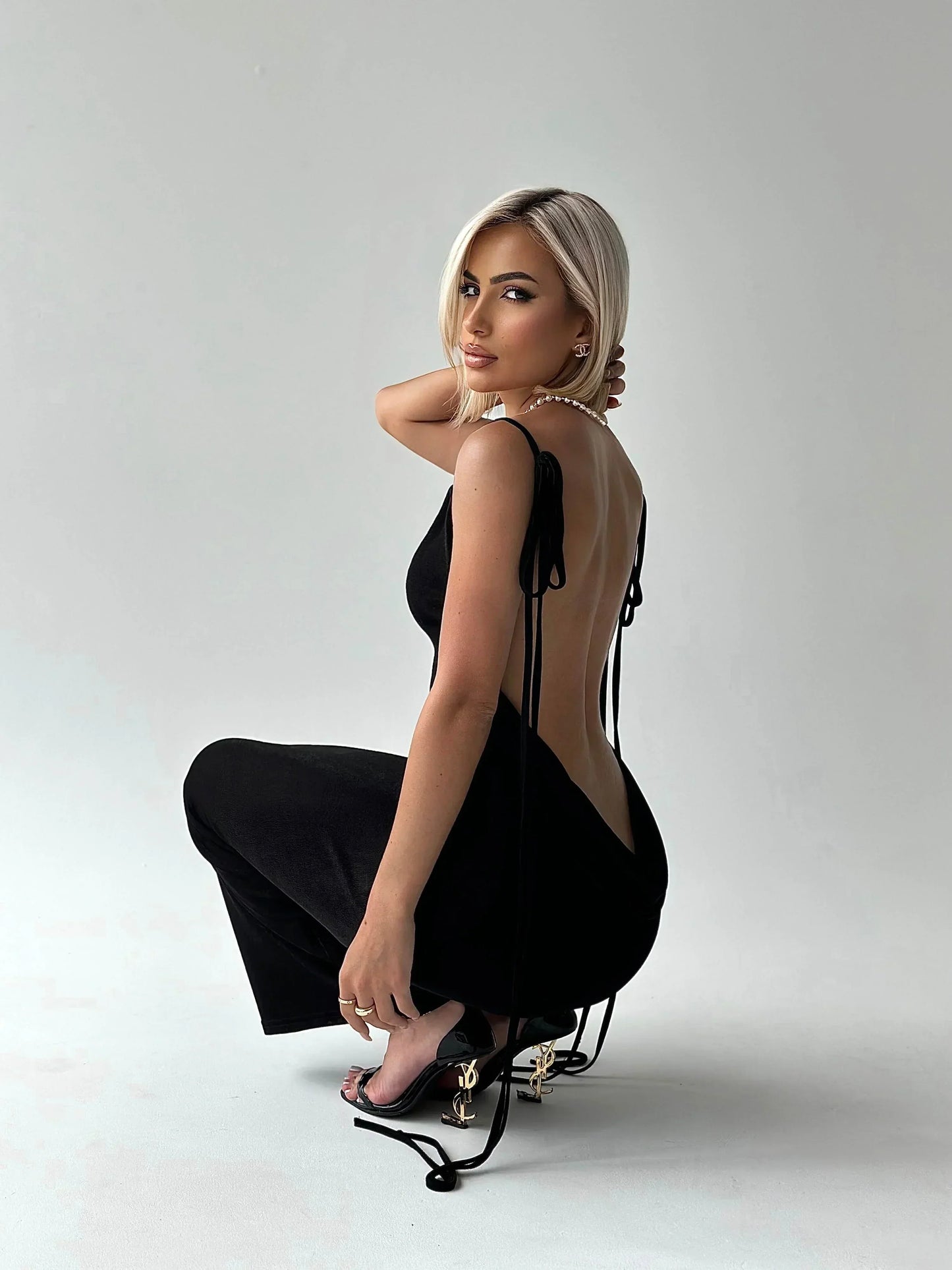 Nuella | Elegante Dames Jurk met Open Rug