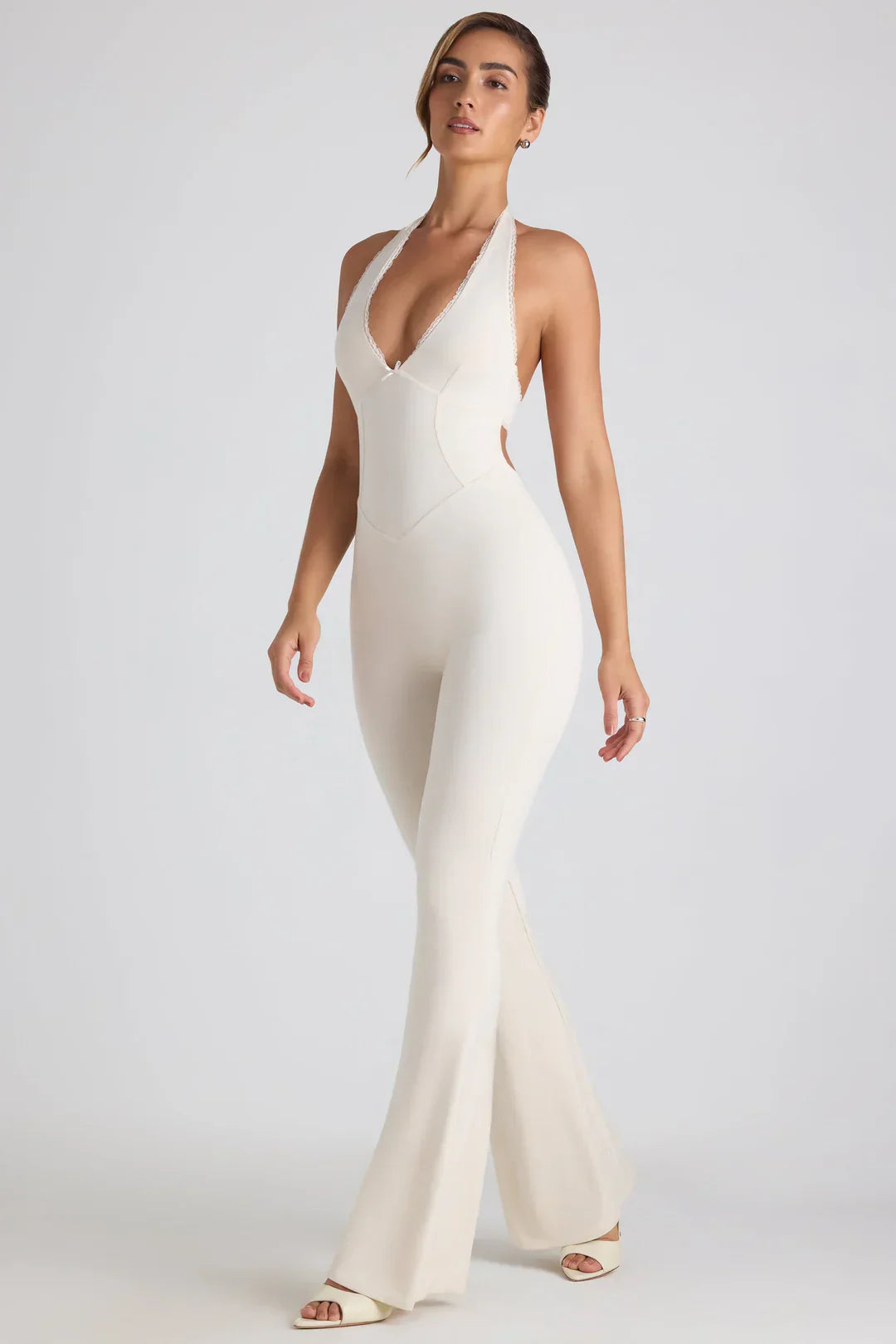Lotima | Elegante Jumpsuit voor Dames met Open Rug en Kantafwerking