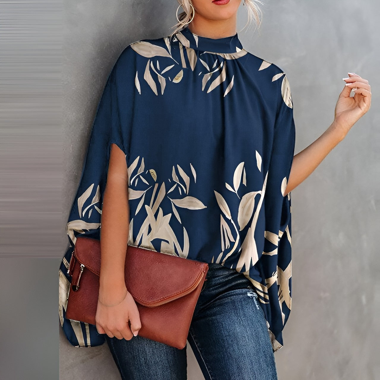 Bedrukte of Effen Blouse met Batwing Mouwen en Hoge Hals