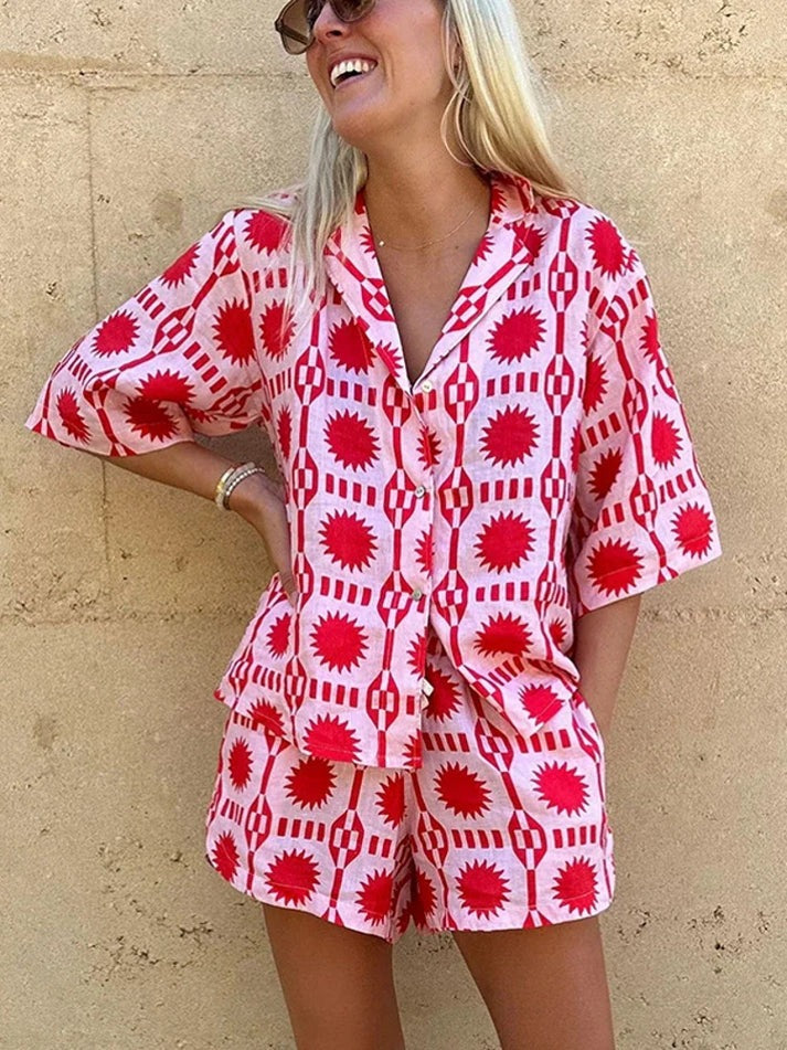 Alona | Stijlvolle Tweedelige Zomerset Dames – Top en Shorts met Print2