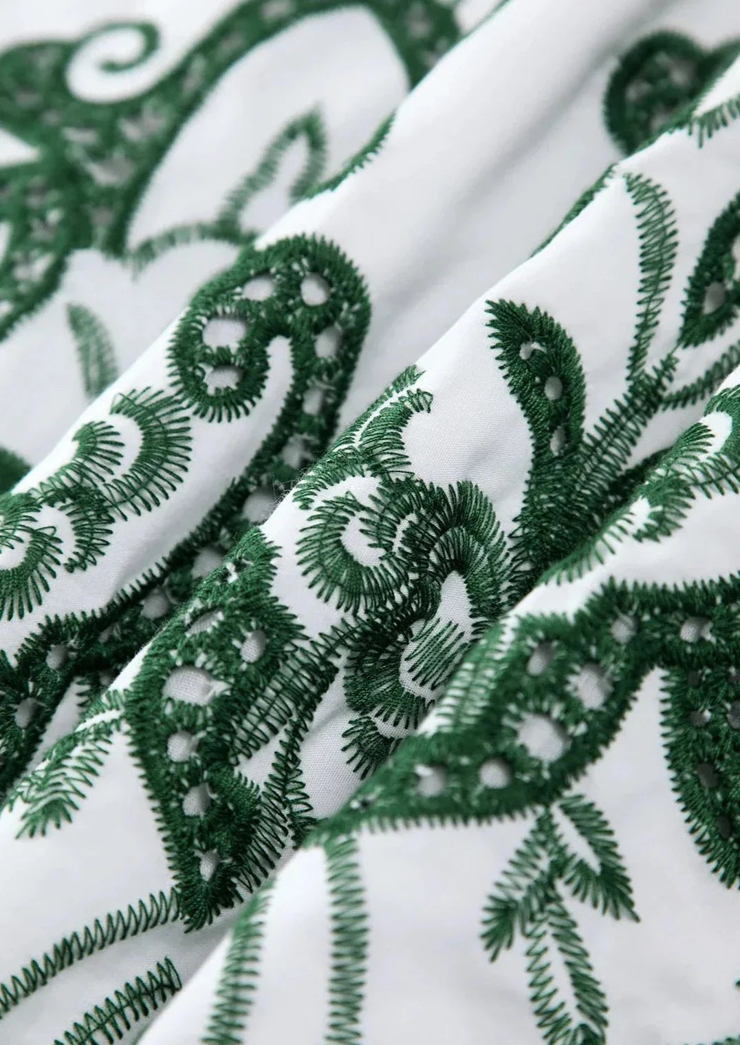 Amalia | Lange Katoenen Zomerjurk met Open Rug – Wit-Groen