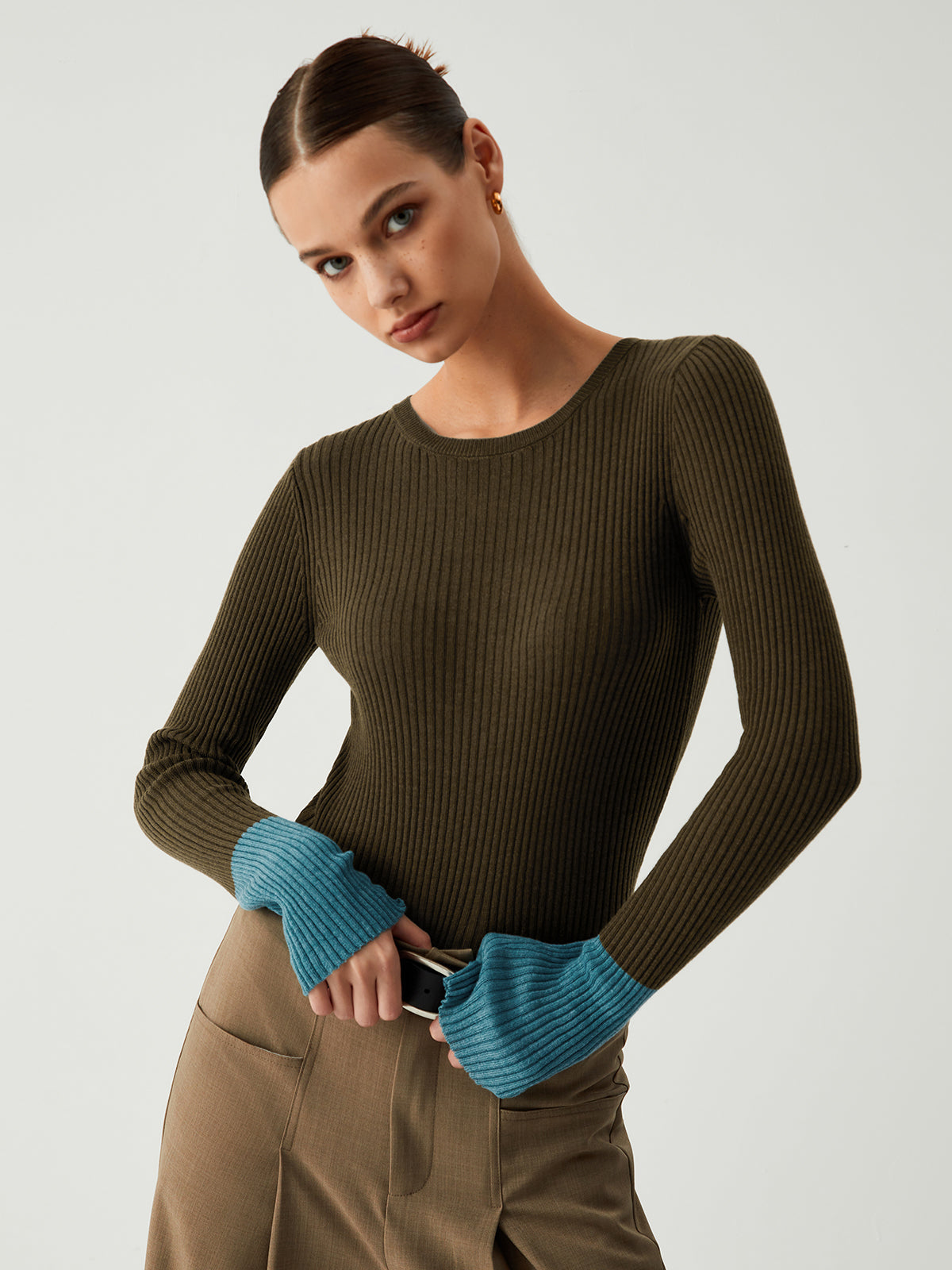Esila | Slim Fit Gebreide Top voor Dames met Contrastmouwen