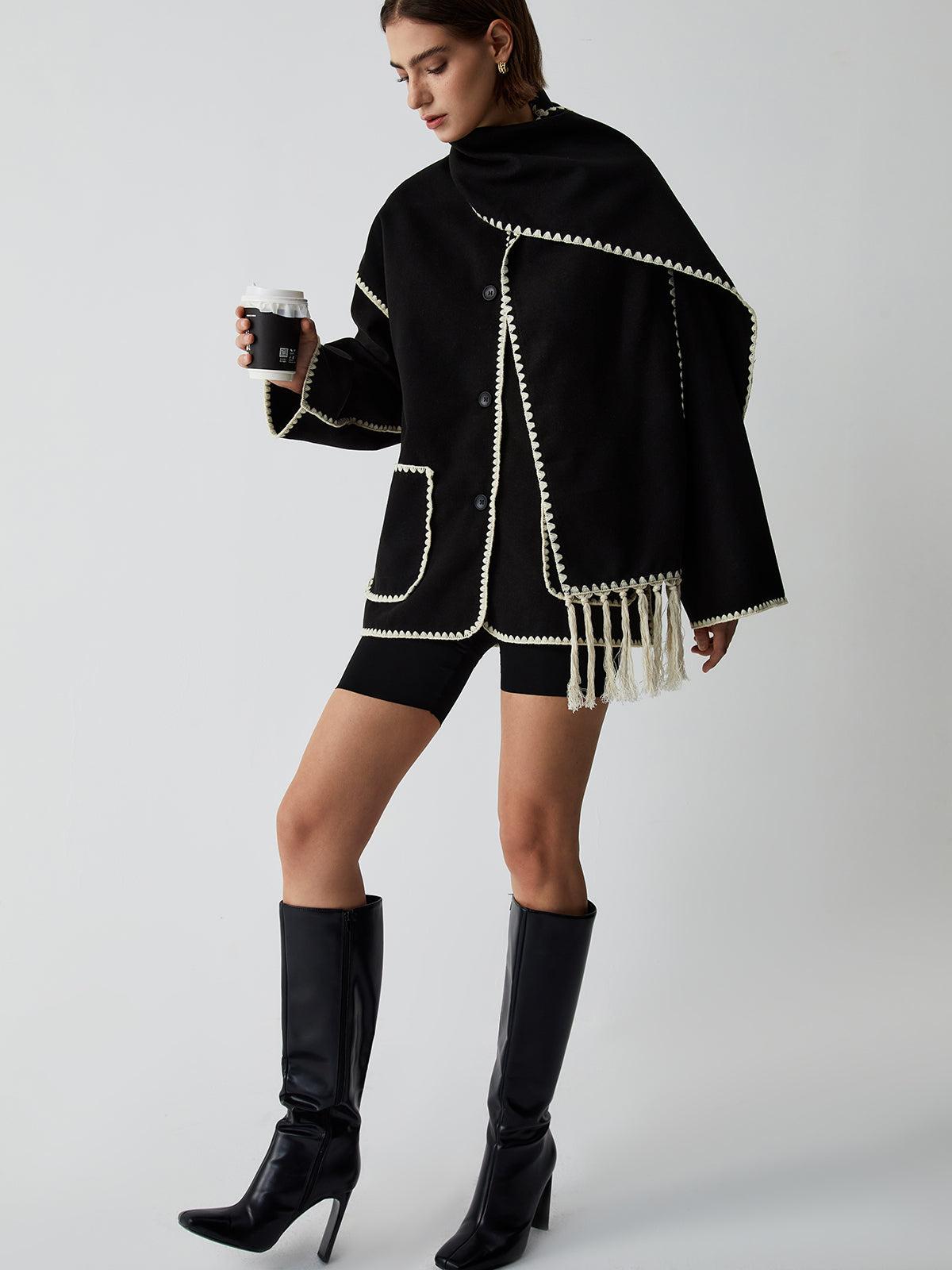 Belise | Contrast Trim Jas met Sjaal – Stijlvol & Comfortabel