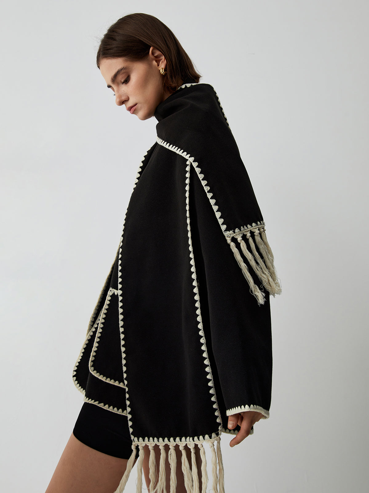 Belise | Contrast Trim Jas met Sjaal – Stijlvol & Comfortabel