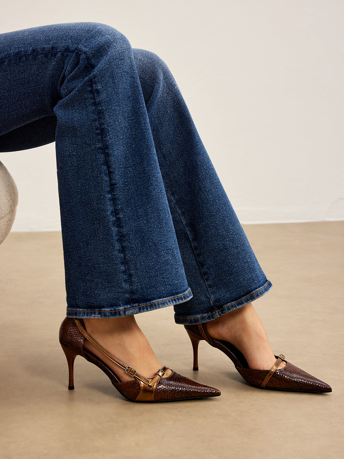 Lynar | Chique Hakken van Slangenleer Look met Gesp