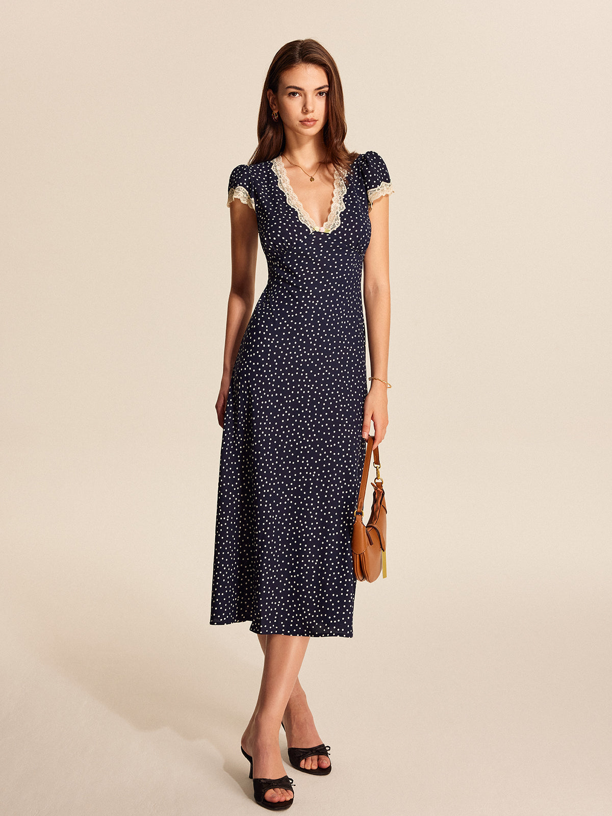 Casey | Polkadot Midi Jurk met Kant en Pofmouwen