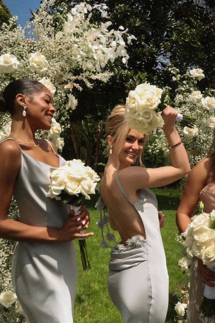 Concetta | Elegante Maxi Jurk met Open Rug en Cowl Halslijn