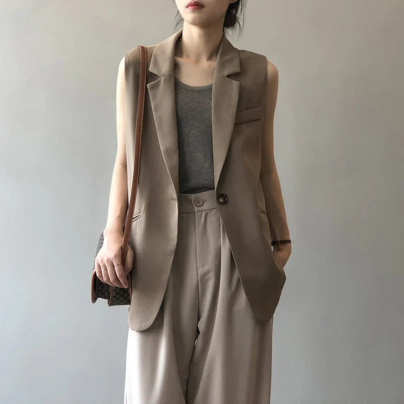 Silke | Beige Mouwloze Blazer