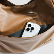 Nouri | Schoudertas van Hoogwaardig Vegan Leer en Gouden Details