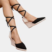 Modesta | Zwarte Dames Sleehak Sandalen met Vetersluiting