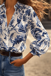 Transparante Knopenblouse met Blauwe Bloemenprint