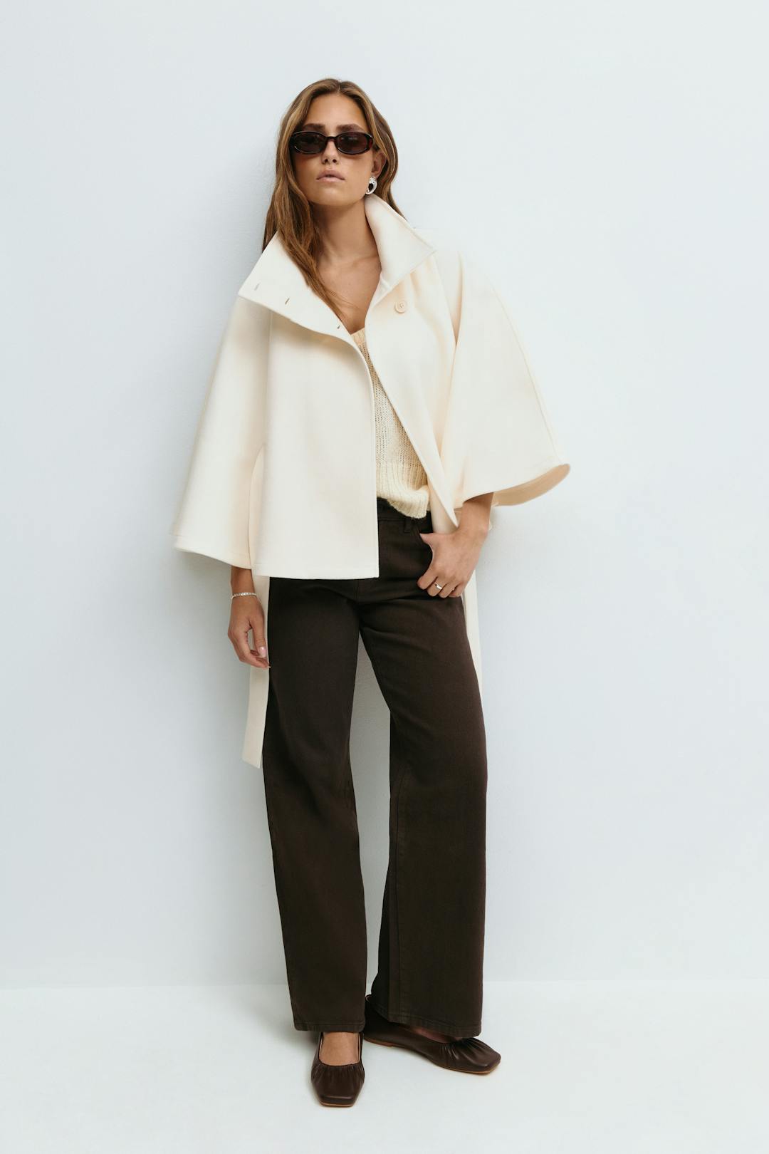 Clara | Dames Winterjas - Elegante Cape met Hoge Kraag en Strikceintuur 3
