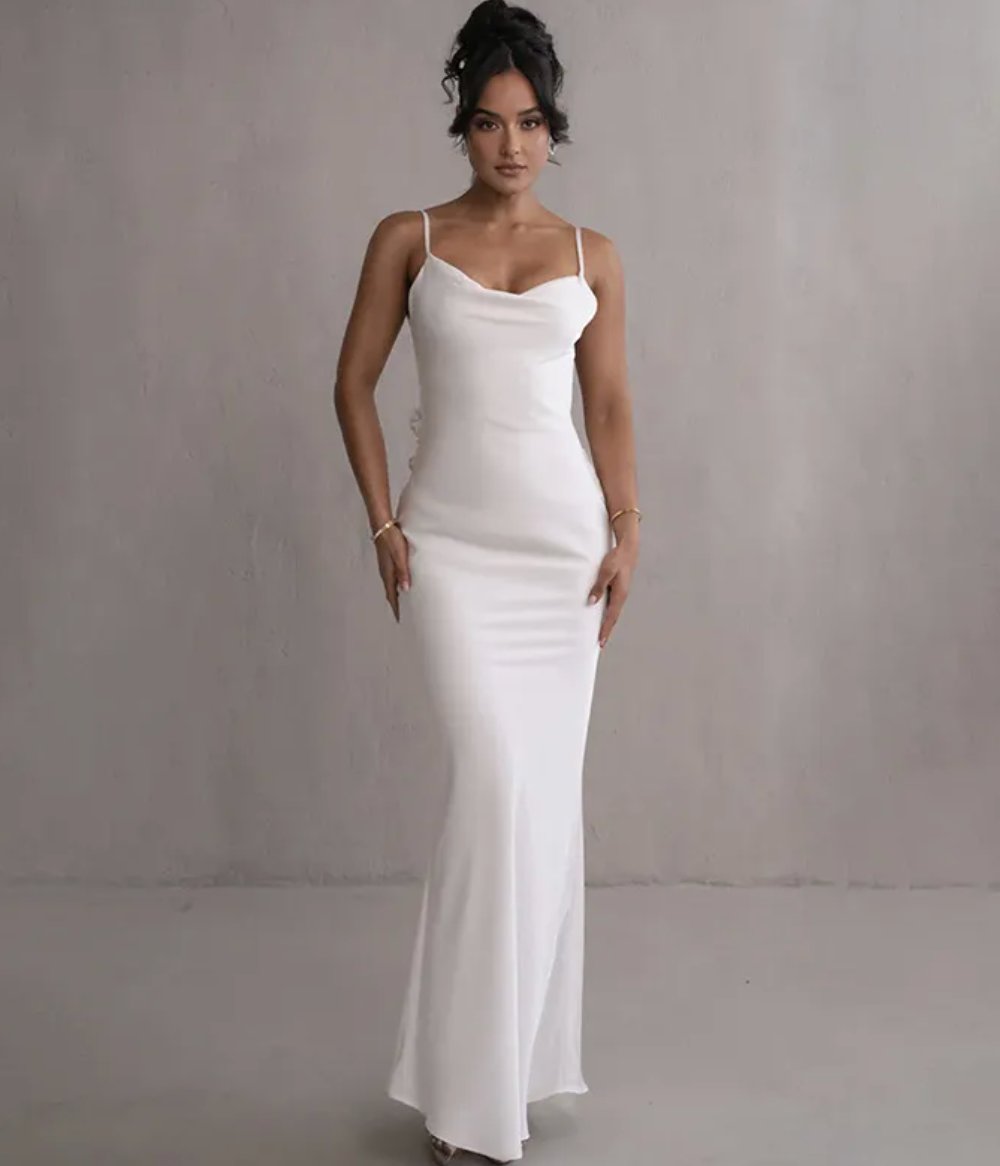 Concetta | Elegante Maxi Jurk met Open Rug en Cowl Halslijn