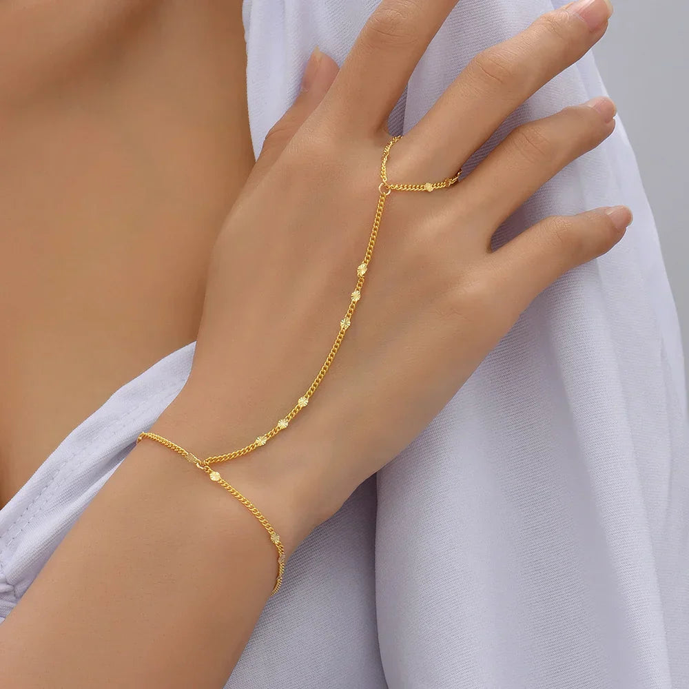 Elicia | Goudkleurige Armband met Ring - Elegant met Verstelbare Sluting