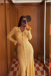 Britta | Maxi Jurk met Gouden Knopen – Elegant & Chic