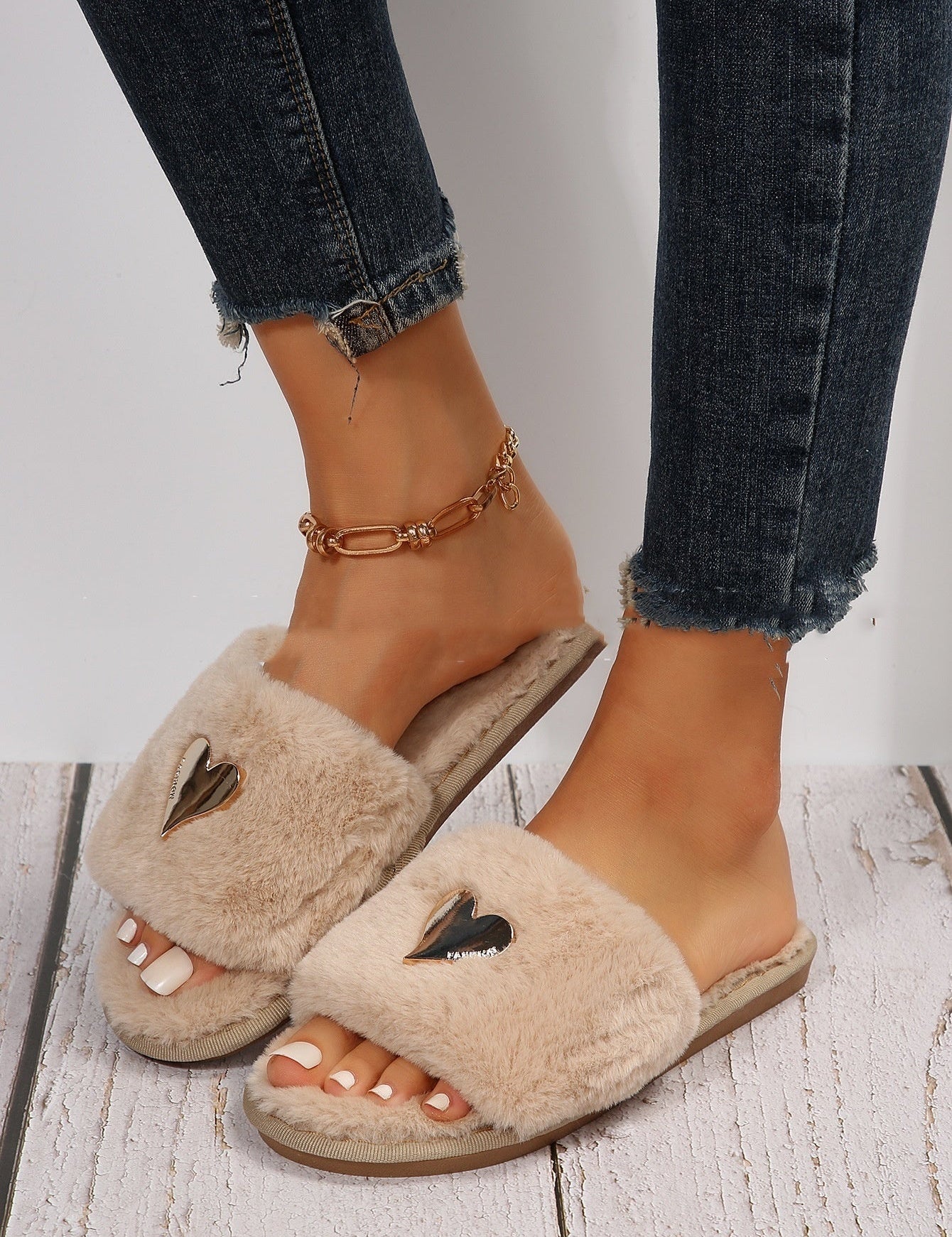 Fleur | Dames Pantoffels - Zacht Faux Fur met Hartdetail, Open Teen Design 7